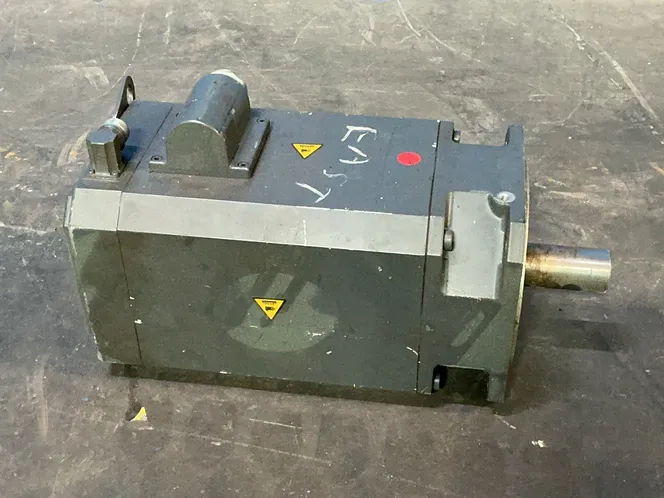 SERVO MOTOR