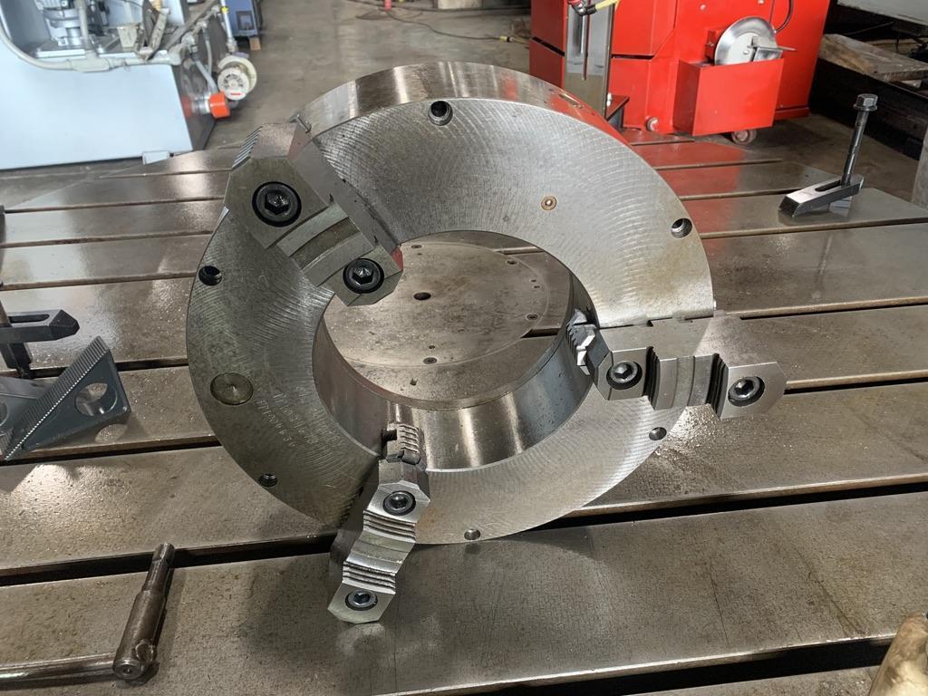 15.75" LARGE BORE 3 JAW SCROLL CHUCK, 8.66" BORE, 500 MAX. RPM
