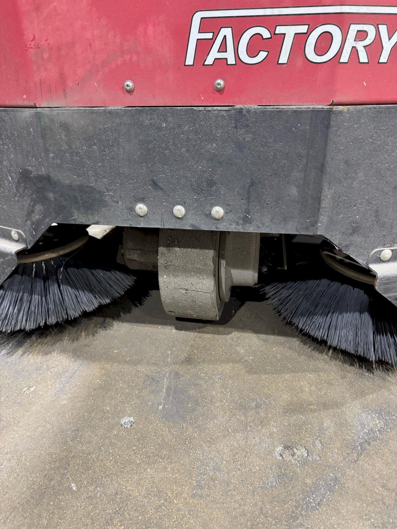 1 - PREOWNED 2010 FACTORY CAT RIDER SWEEPER, MODEL #: TR