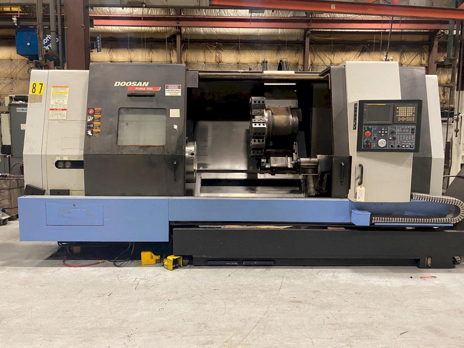 2007 Doosan Puma 500 CNC Horizontal Lathe