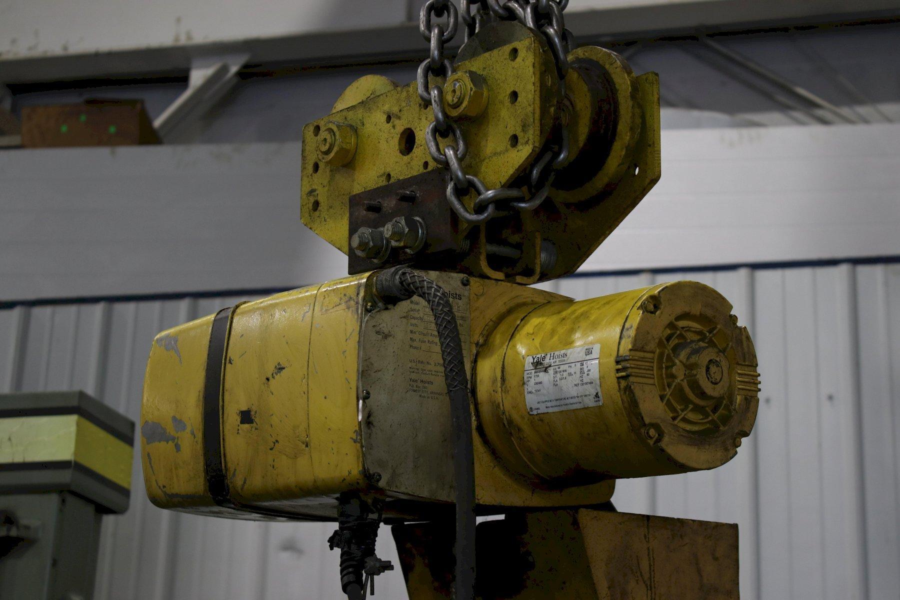 1/2 YALE CHAIN HOIST: STOCK #65782
