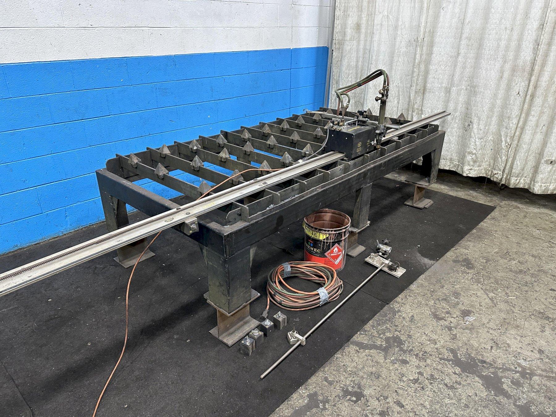 4' X 8' BUG O FLAME CUTTER WITH TABLE : STOCK #77762