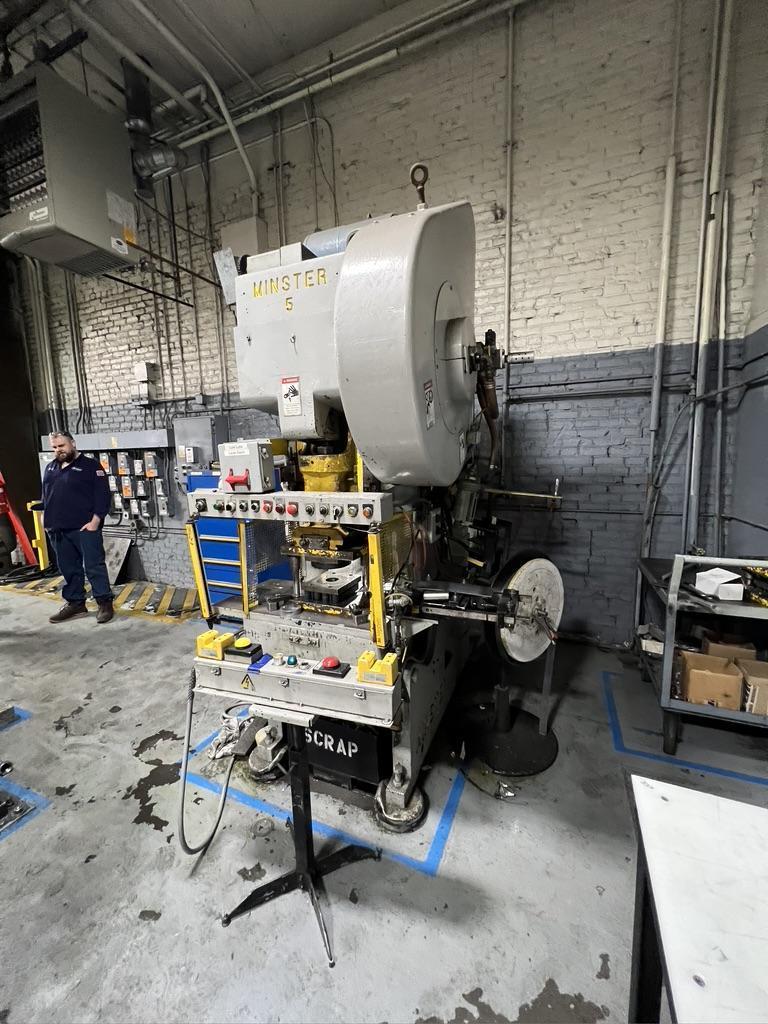 45 TON MINSTER OBI PRESS, MODEL #5, 3" STR., 90 - 180 SPM, 2.75" ADJ., 10.75" SH, AIR CLUTCH, LIGHT CURTAINS, DUAL PALMS, INCH/SINGLE/CONT.