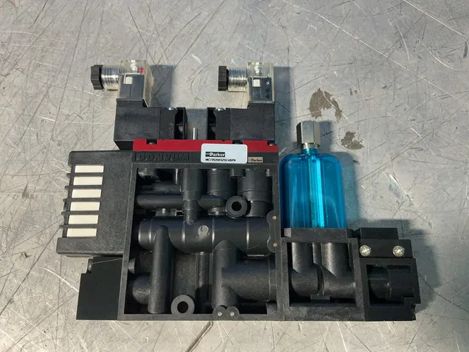 PARKER 145 PSI INTEGRATED PNEUMATIC VACUUM GENERATOR  -  MC72S25HSZSC4BPN