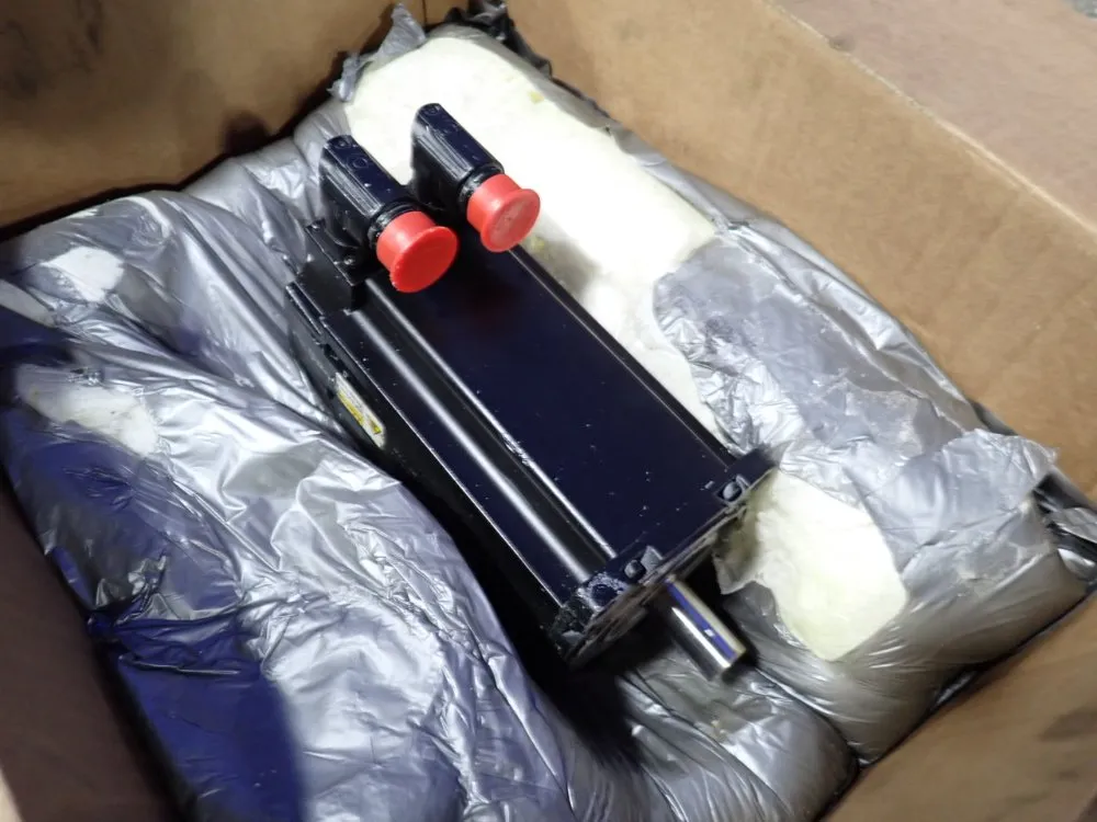 ALLEN-BRADLEY 5000 RPM SERVO MOTOR  -  MPL-B426B-MK74AA