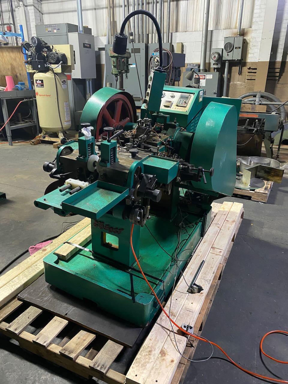 1/8" Shanghai Wuling Model SD-30 Bi-Metal Contact Heading Machine