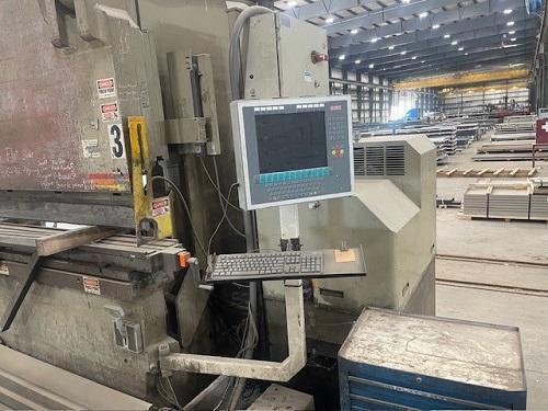 600 TON ACCURPRESS PRESS BRAKE