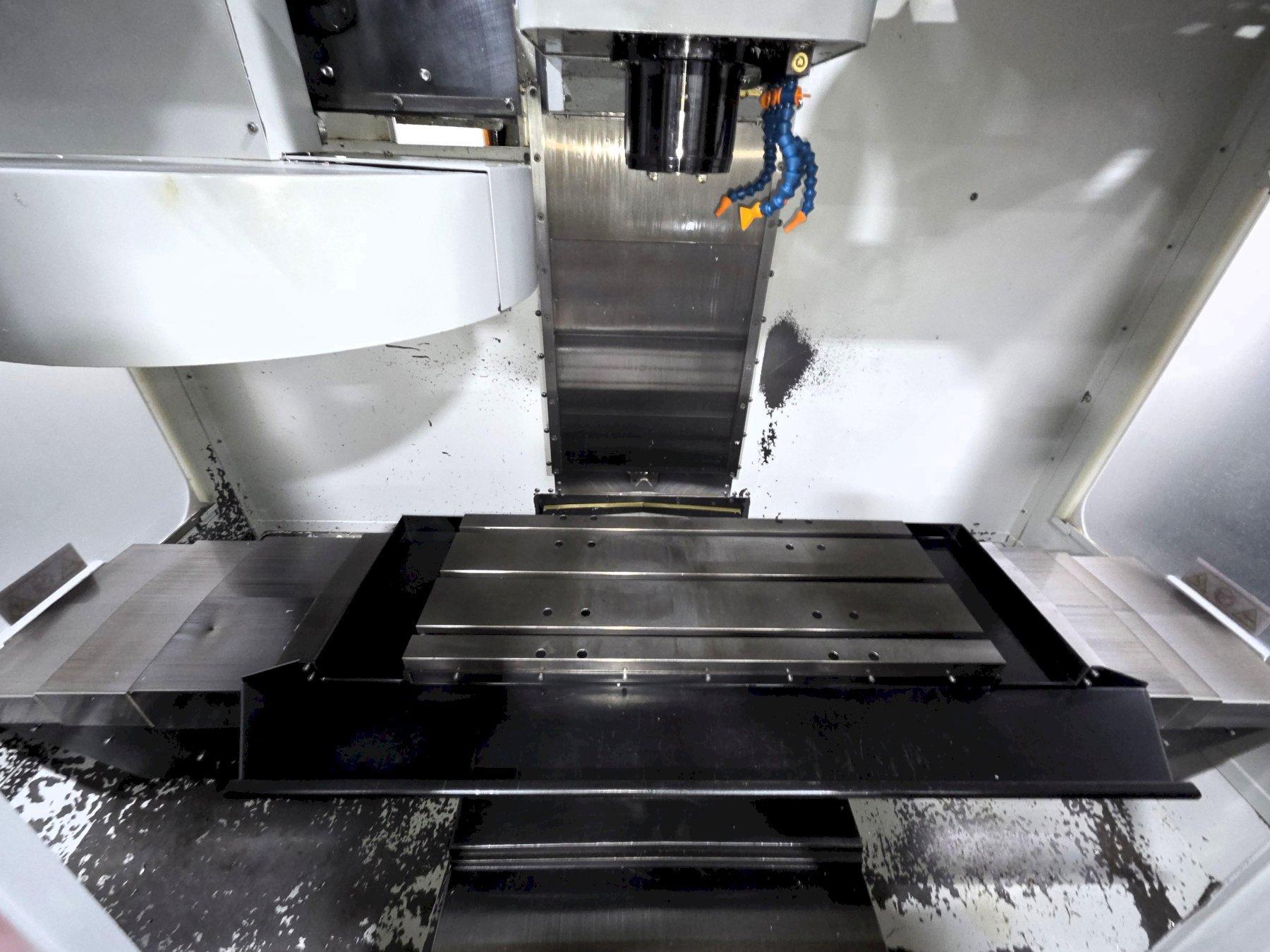 Haas VF-2D Vertical Machining Center 2007 equipped with Coolant Tank, Chip Auger Hours: Cycle Time 3,965 and Cutting Time 2,538