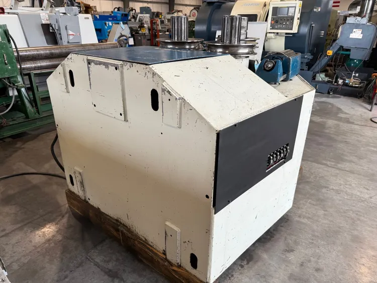 5" X 5" X 1/2" PULLMAX Z-41 HYDRAULIC ANGLE ROLL