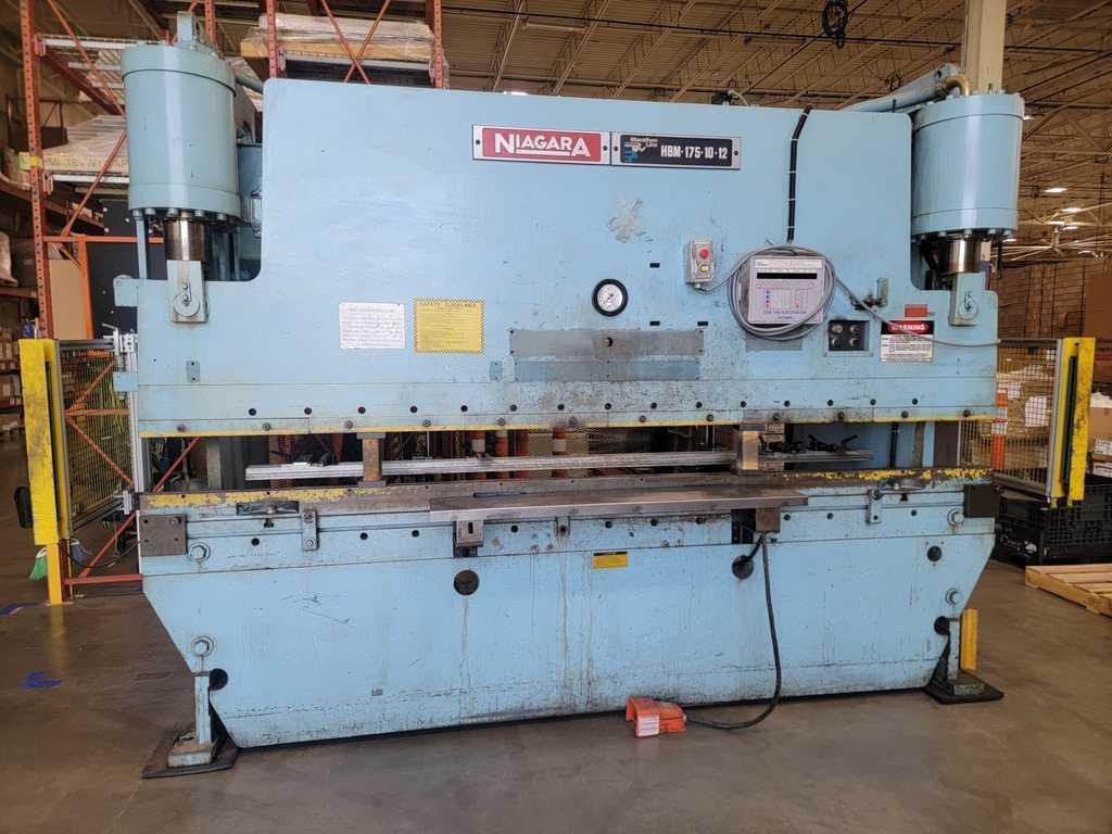 175 Ton Niagara Press Brake, 12'