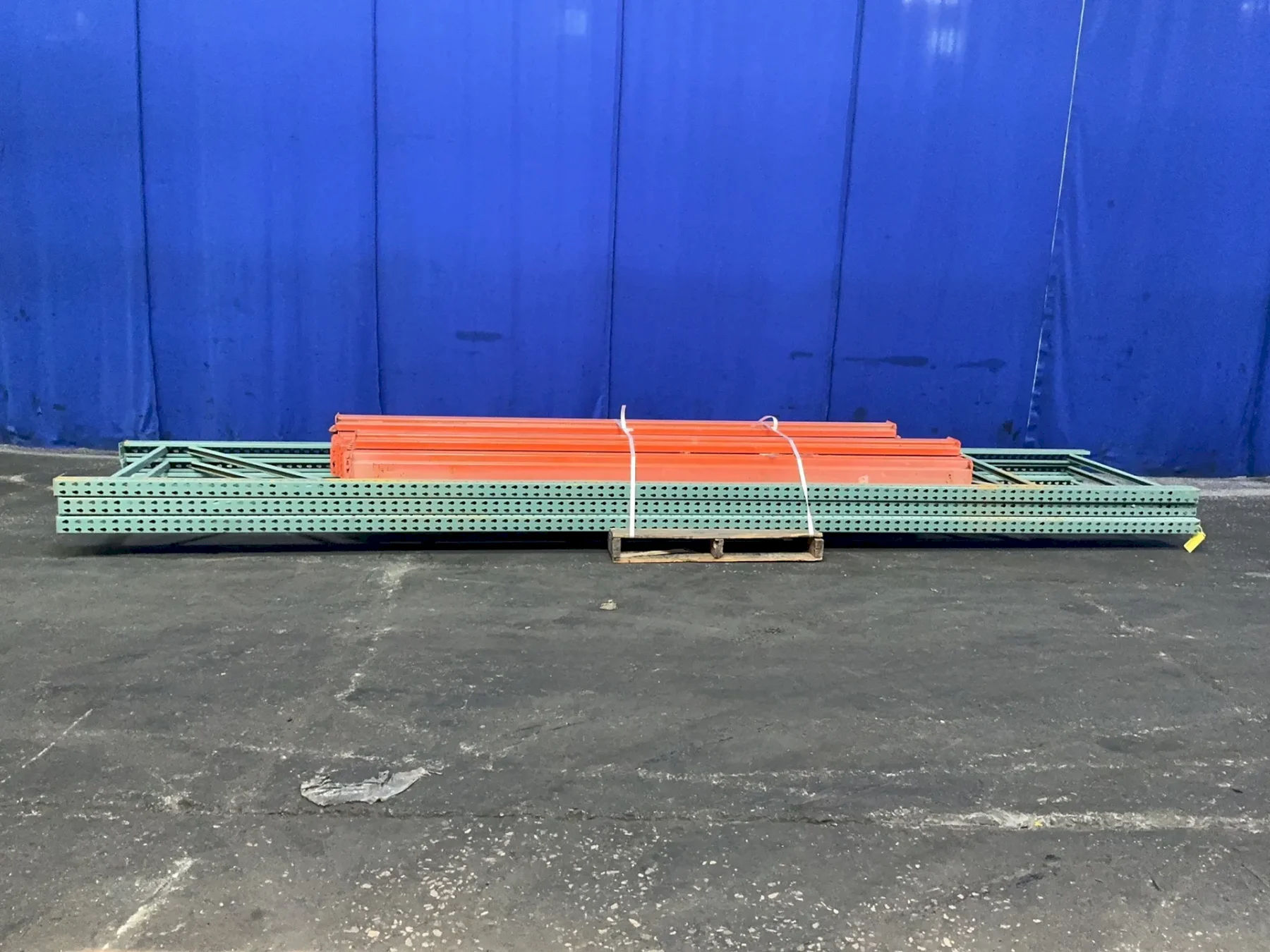 HUSKY 42" x 216" PALLET RACKING  -  TEAR DROP