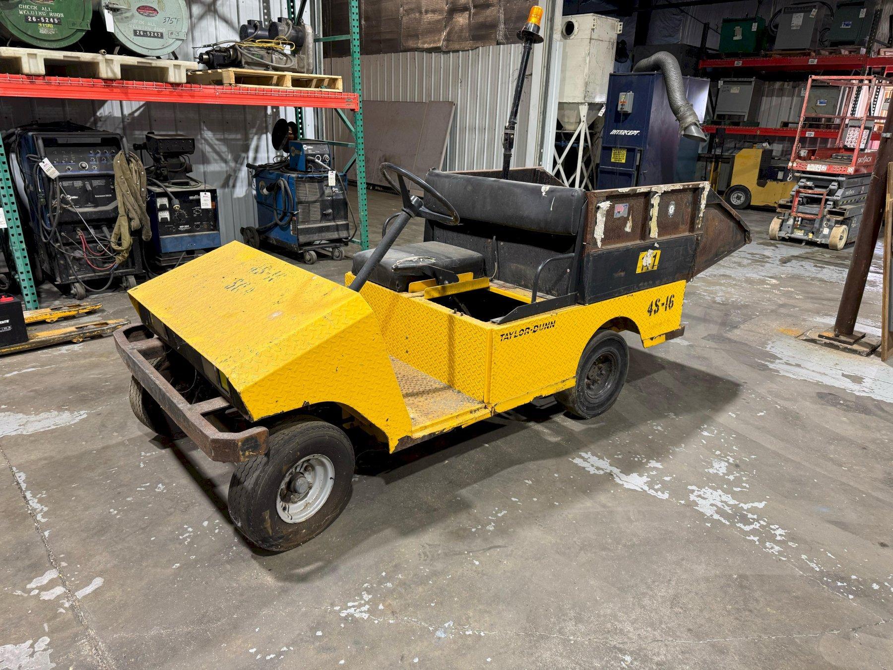 1 - PREOWNED TAYLOR DUNN UTILITY TRUCK, MODEL #: R3-80, S/N: 152503