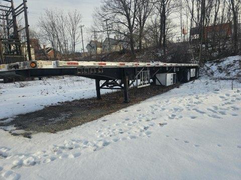 2013 Utility 53′ Flatbed Trailer — Air Ride, Tandem Axle