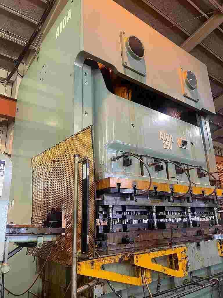 250 Ton Aida 2-Point Gap Frame Press