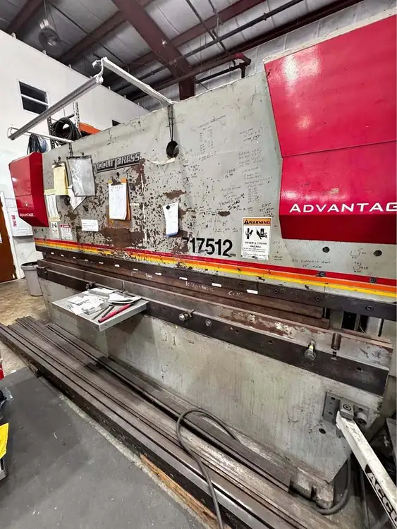 ACCURPRESS ADVANTAGE 717512 HYDRAULIC PRESS BRAKE W/ TOOLING