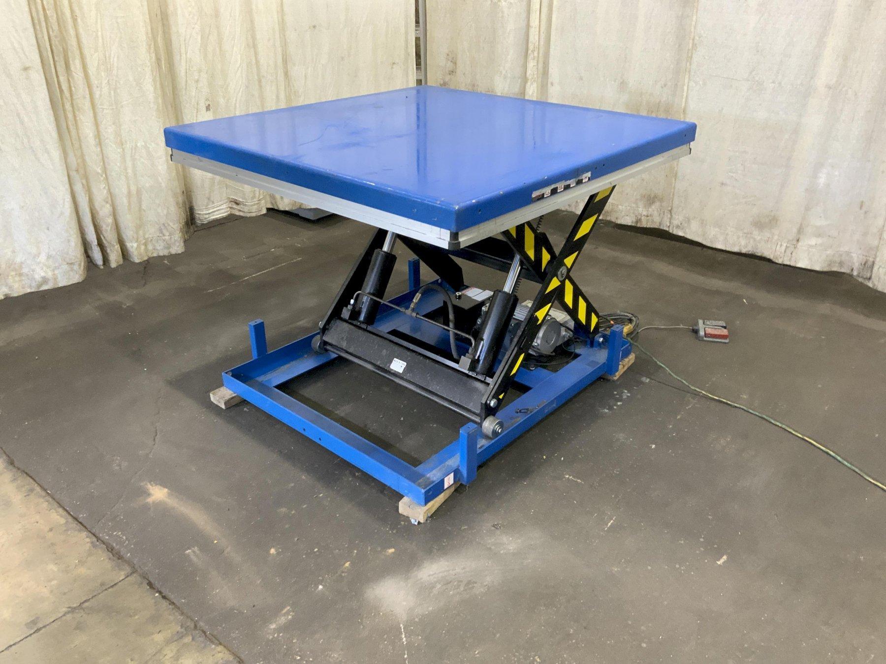 3300 LB GLOBAL INDSUTRIAL HYDRAULIC SCISSOR LIFT TABLE : STOCK #81179