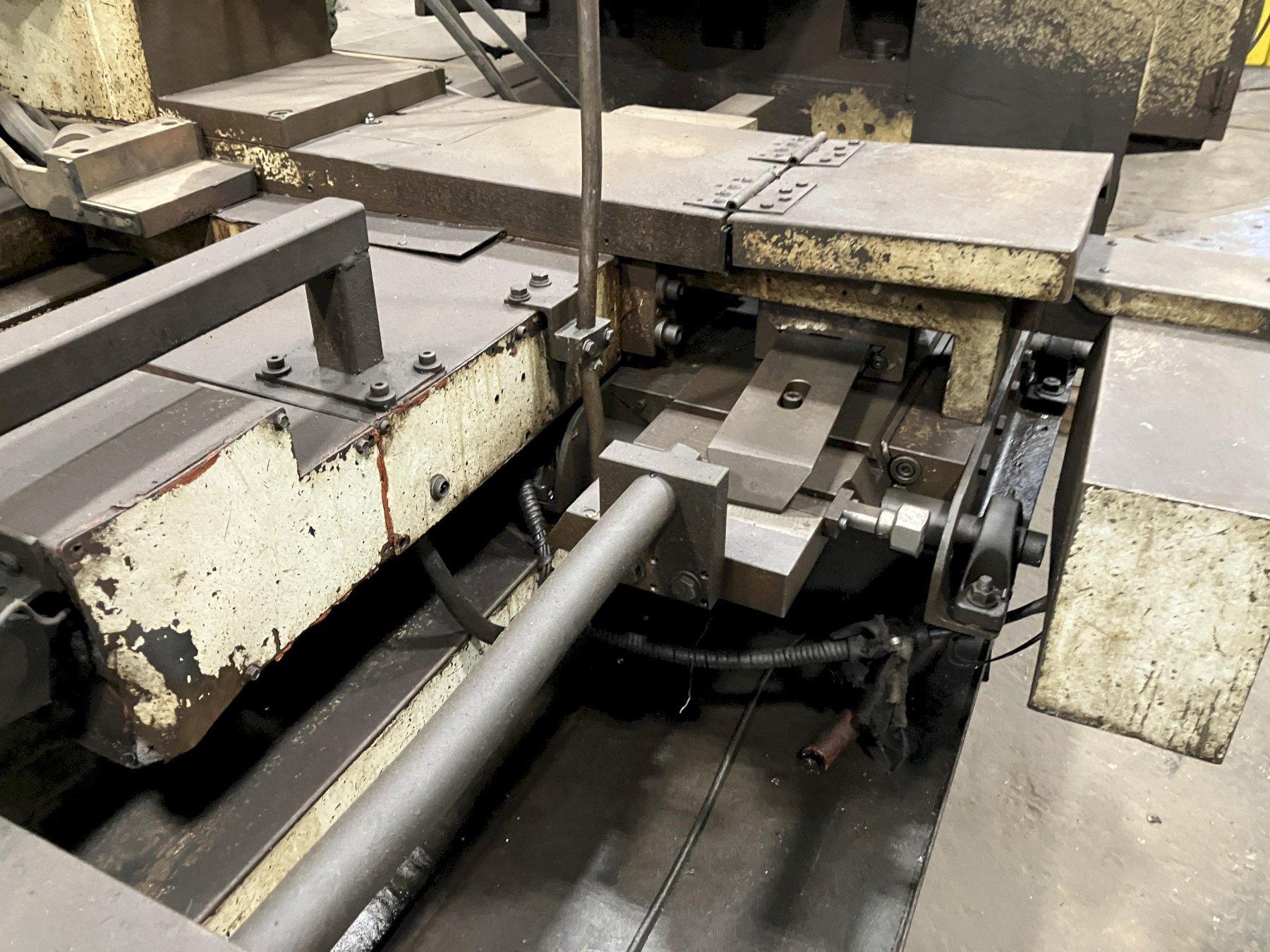 45/63" x 120" Willis Mammoth Model PA4512030 12-1/2" Hollow Spindle, Gap Bed, Taper Attachment, Variable Speed