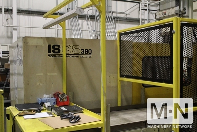 390 TON 41 OZ TOSHIBA MODEL ISG390V10-19B INJECTION MOLDING MACHINE MFG 1996