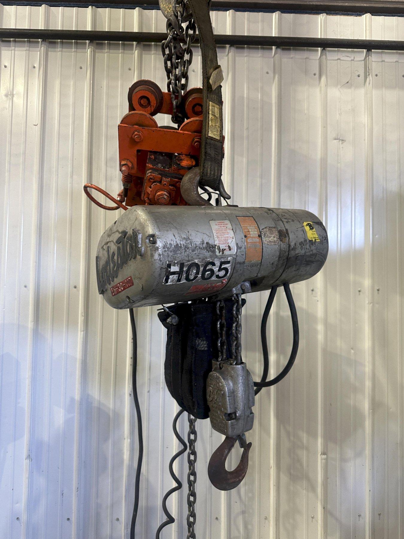 2 TON C & M LOADSTAR HOIST WITH POWER TROLLY: STOCK #78944
