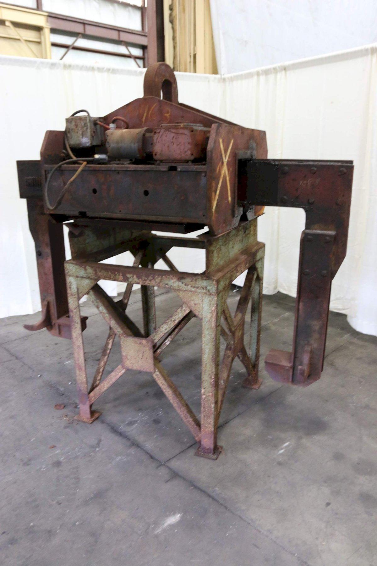 25 TON BUSHMAN COIL LIFTER: STOCK #67353