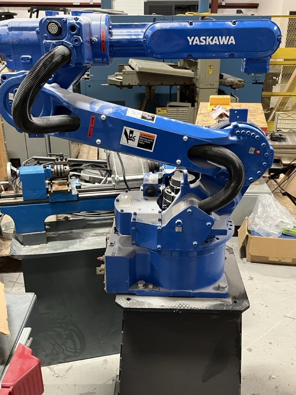 Yaskawa MH6 Robot, 2011 – DX100 Motoman Controller