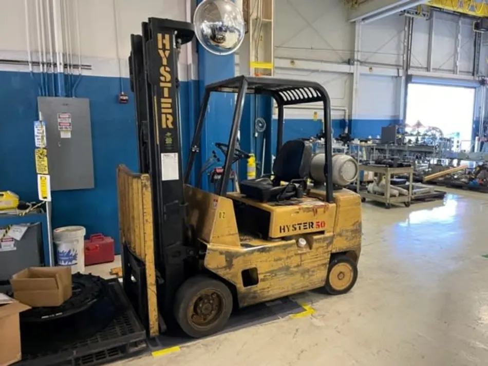 1 - PREOWNED HYSTER FORKLIFT, MODEL #: 500XL, S/N: A187V05516G