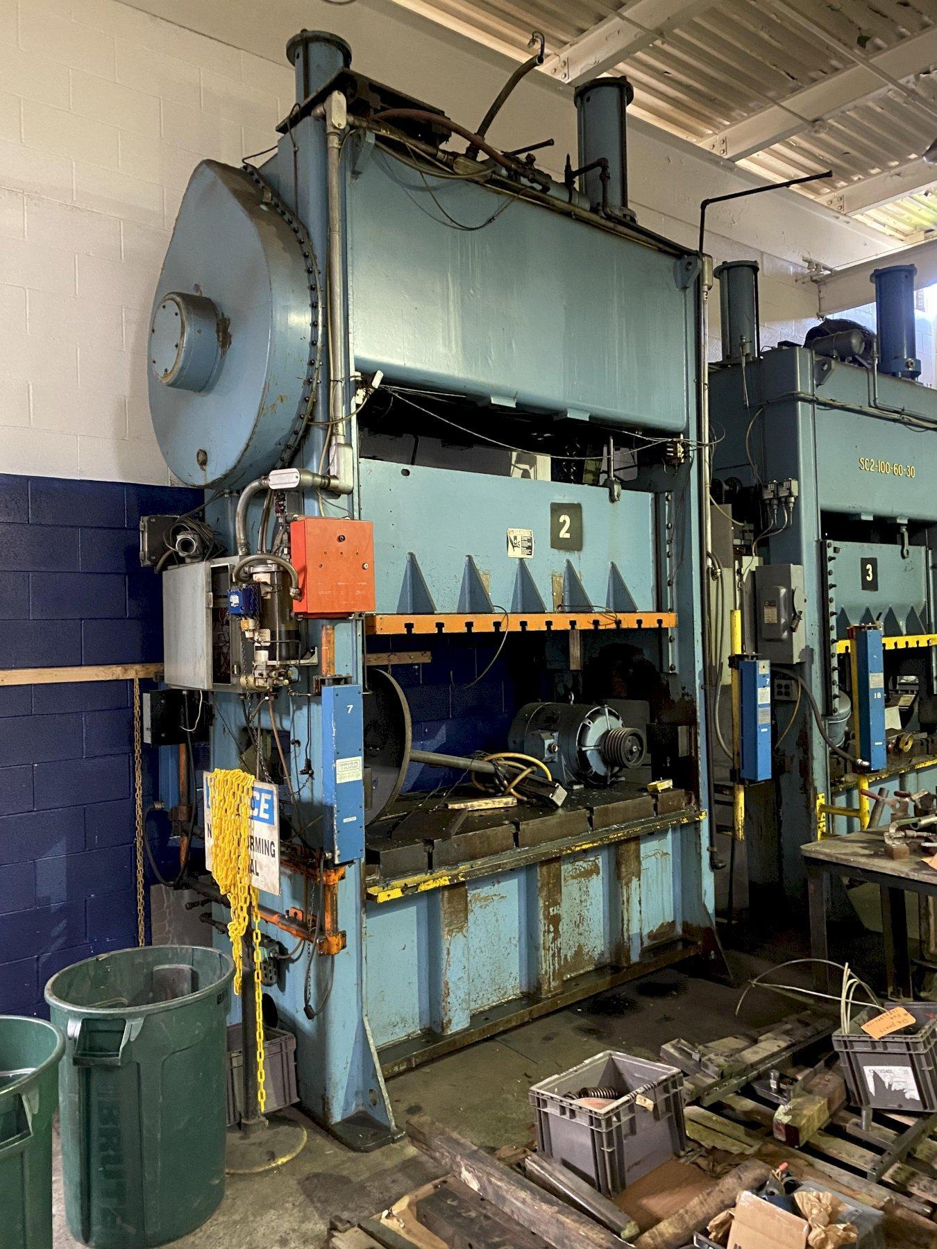 100 TON NIAGARA SC2-100-72-36 STRAIGHT SIDE PUNCH PRESS. STOCK# 0631422