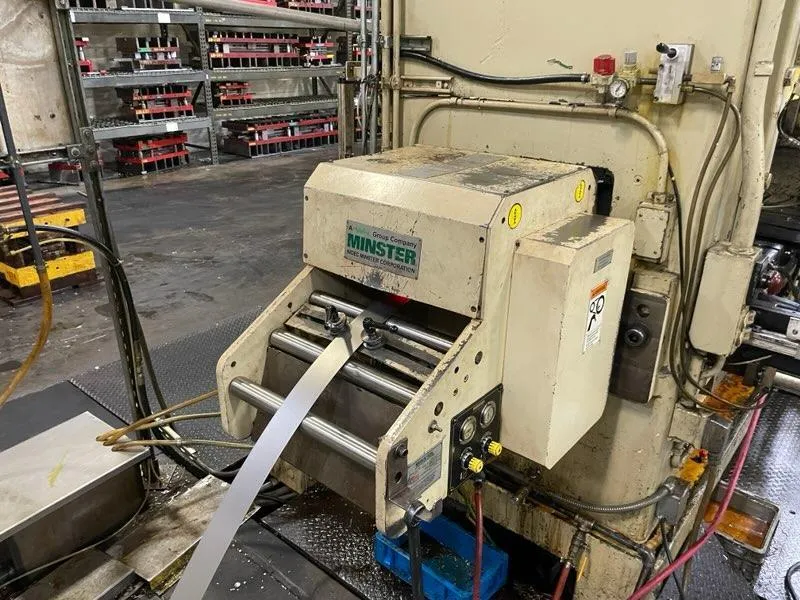 MINSTER Servo Roll Feed 14" Wide (Press Mounted)