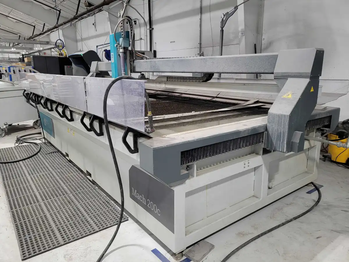 2023 FLOW Mach 200c 4020 Pivot Plus | Waterjet Cutters