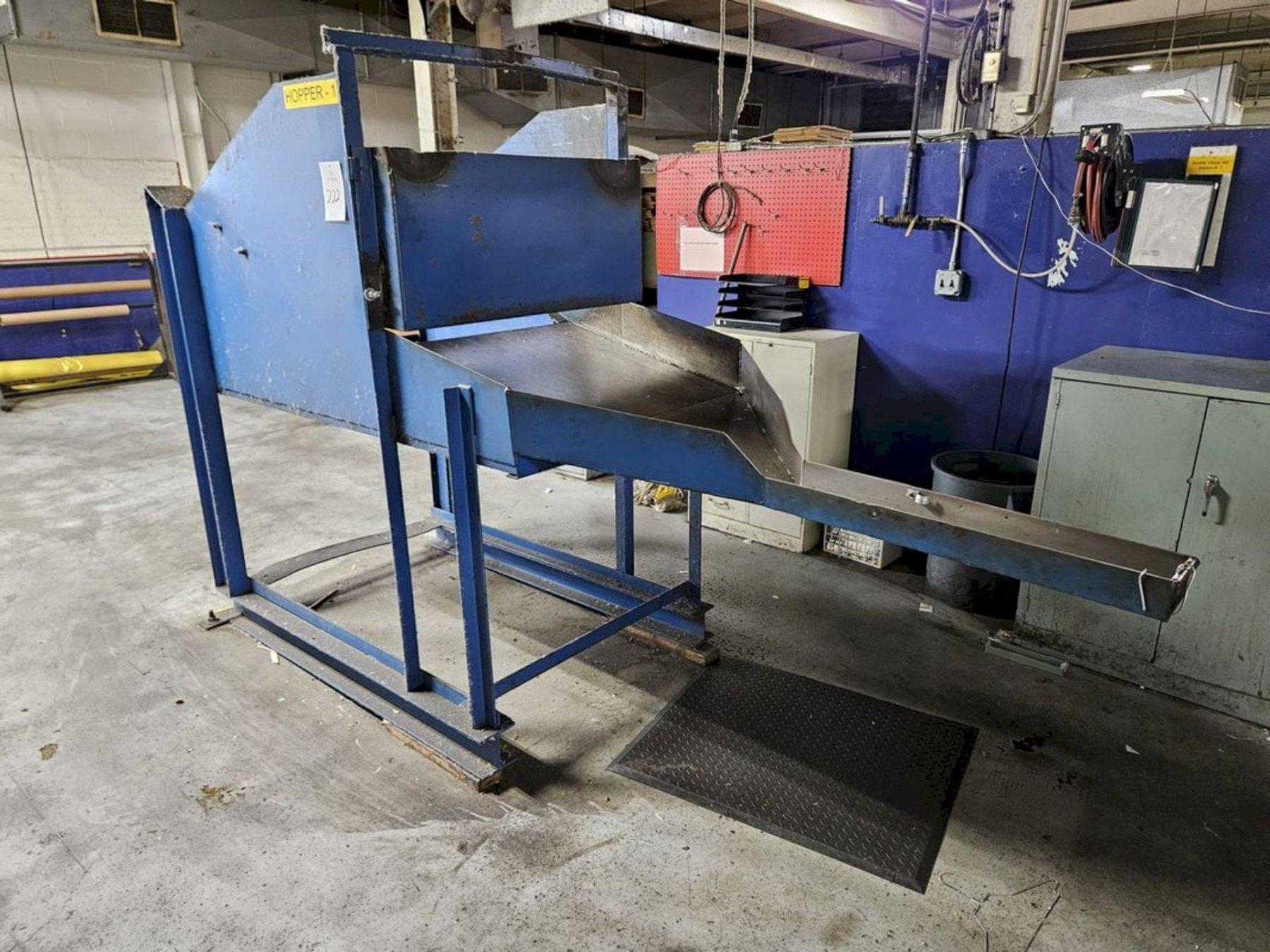 GRAVITY BIN / HOPPER DUMP OUT FEEDER STAND: YOBRO #25387