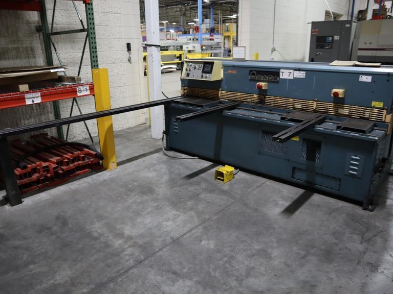 Amada S-2532 8'x11 Gauge Hydraulic Shear, Front Operated Power Backgauge, Squaring Arm- Auction Item
