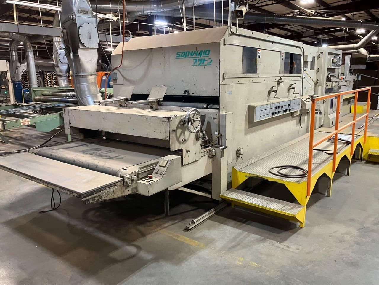 Marumatsu SAPY-1410 Flatbed Die Cutter with Inline Stripping, Platform Access & Conveyor Feed