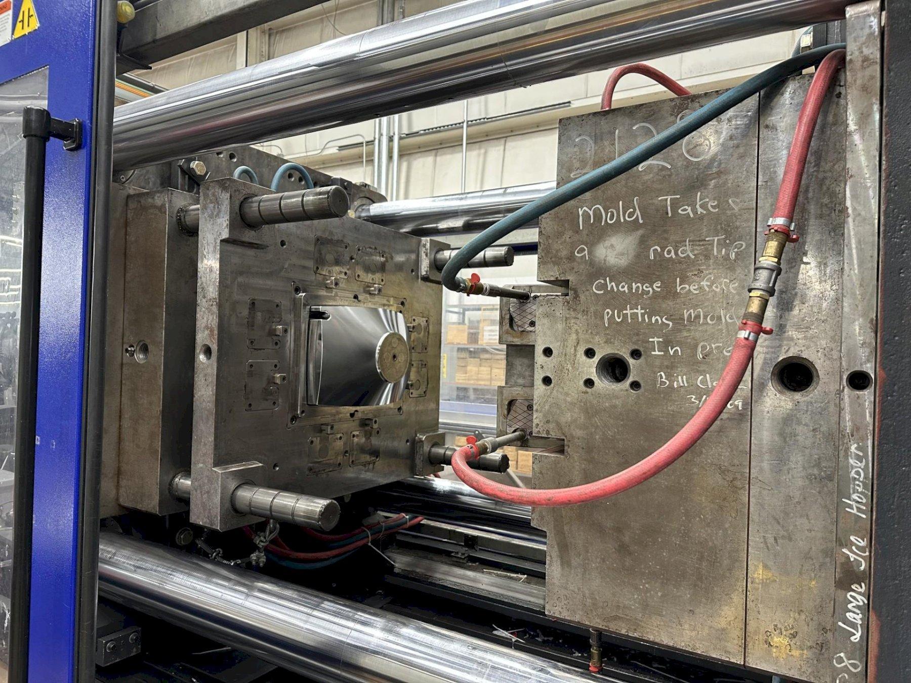 Haitian Used MA7000II Injection Molding Machine, 787 ton, 137 oz., yr. 2016