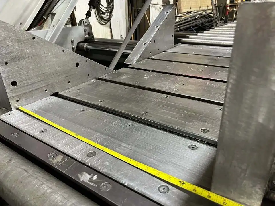 HYD-MECH V-25 VERTICAL SEMI-AUTOMATIC BAND SAW