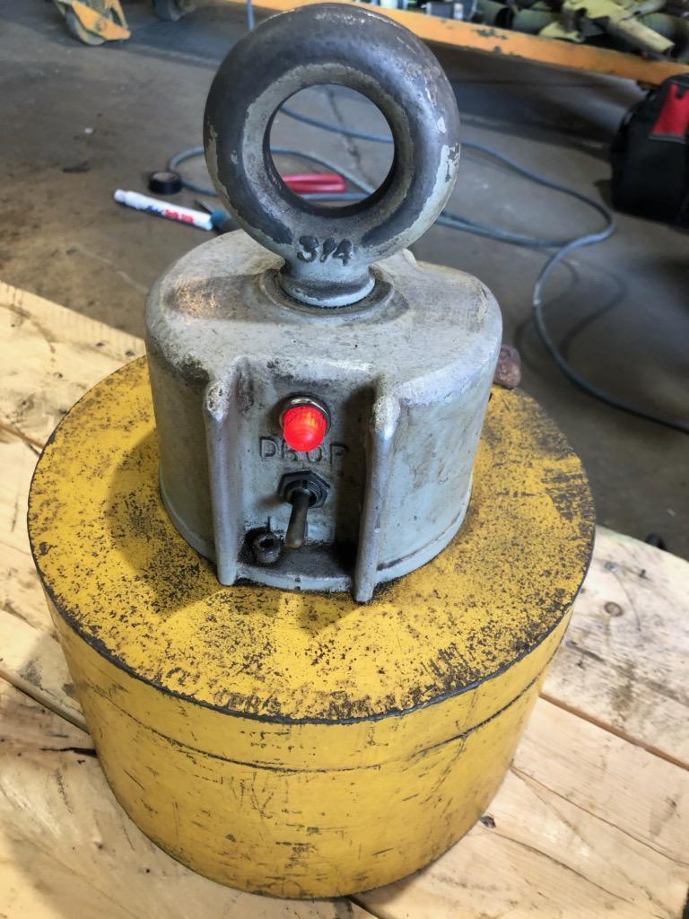 2,400 lbs BUX Circular Electric Lifting Magnets