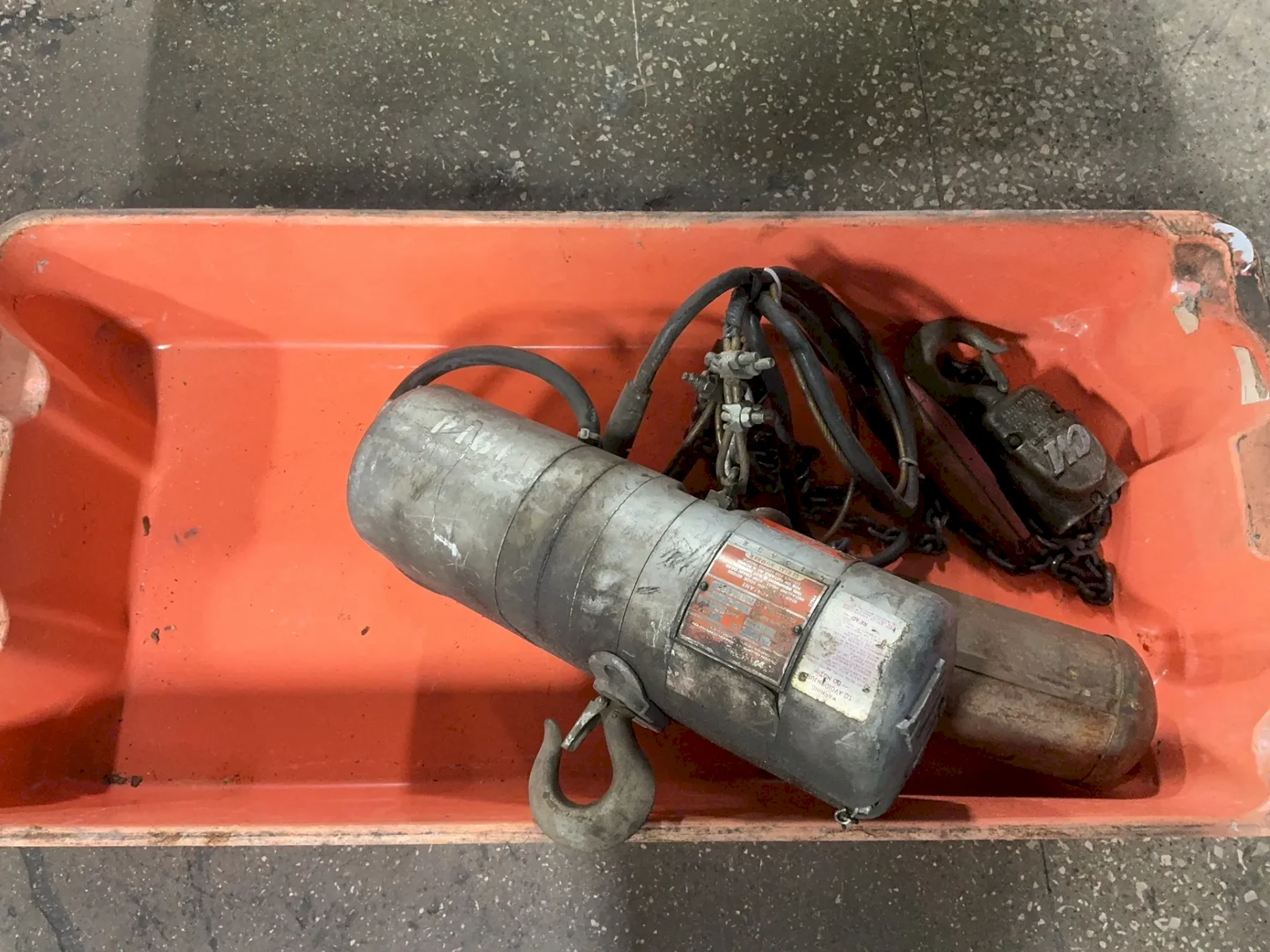 LODESTAR 1 TON ELECTRIC HOIST  -  H