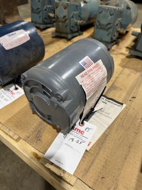 1 - PREOWNED DAYTON MOTOR, MODEL #: 6K770G