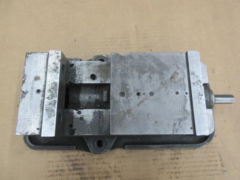 MugLee A50 5" Machine Vise with Hard Jaws- Auction Item