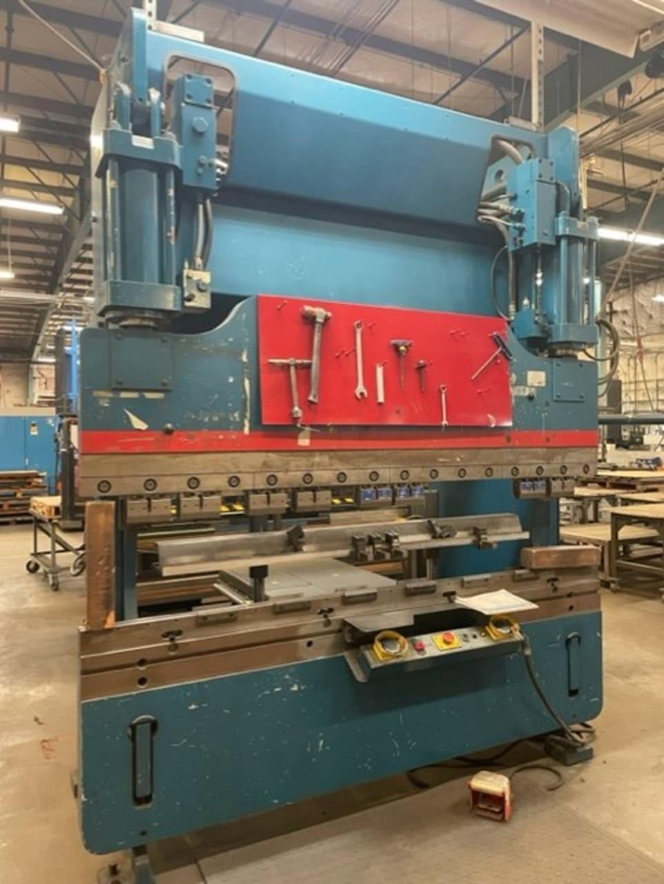90 TON × 8' CINCINNATI 90CBII-6 HYDRAULIC CNC PRESS BRAKE