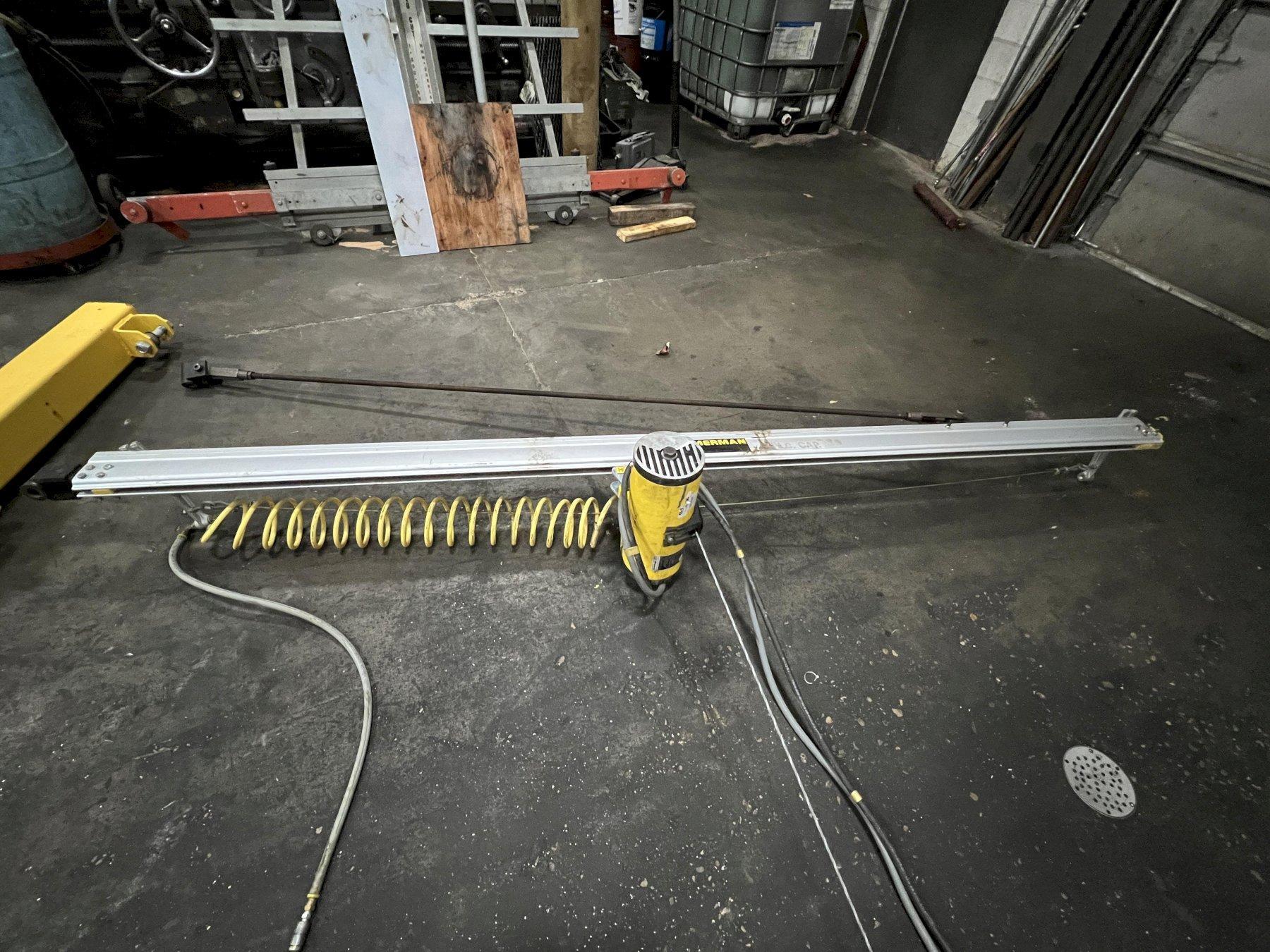 350 LB. FREE STANDING JIB CRANE, 12' UNDER ARM, 10' ARM REACH W/ 150 LB CAP. AIR HOIST