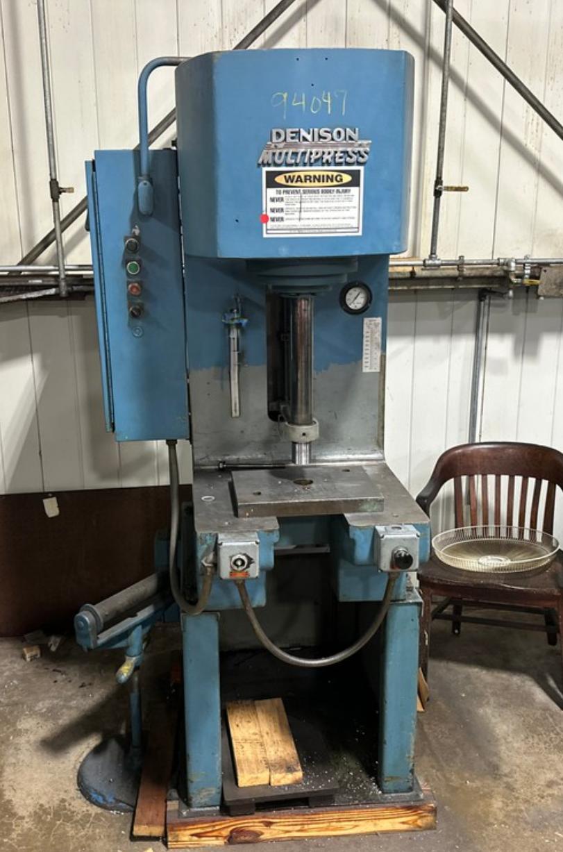 8 TON X 12" STROKE DENISON HYDRAULIC C-FRAME PRESS: YOBRO #26217