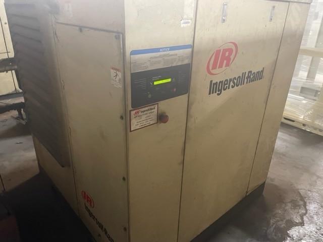 Ingersoll Rand Air Compressor SSR-XF60 275CFM, 2012- 60HP Motor