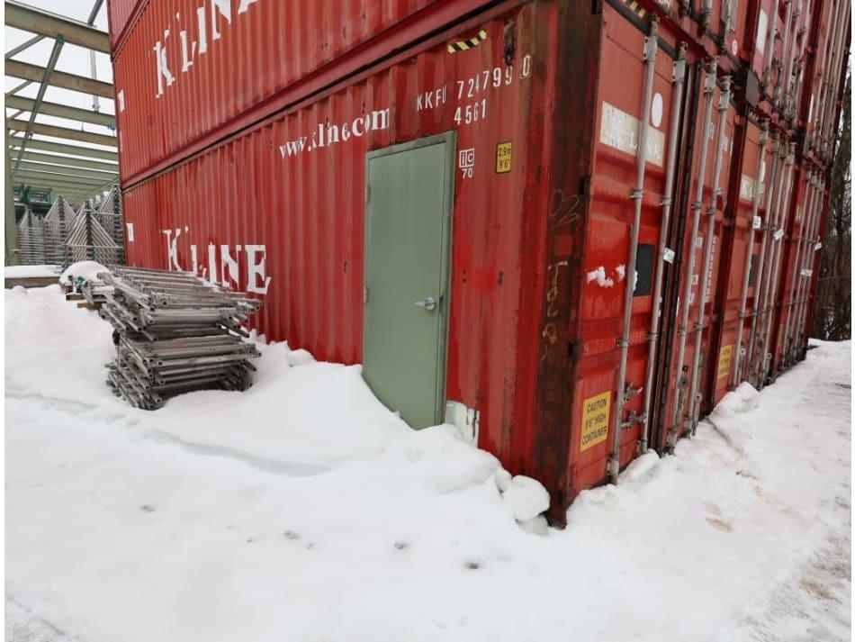 40' SHIPPING CONTAINER: YOBRO #25220