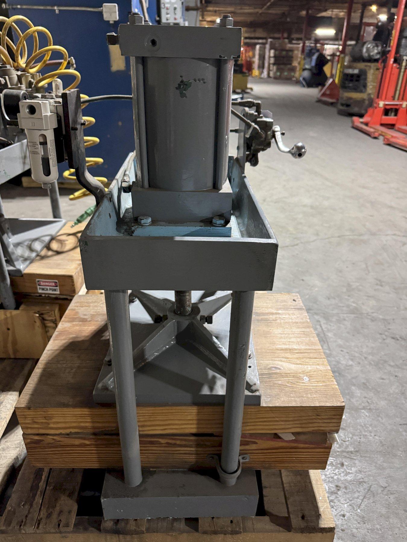 Heavy Duty Pneumatic Hydraulic Press, Rock City Machine Press 21