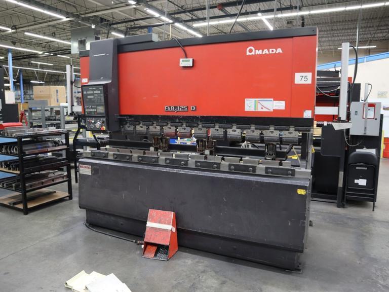 Amada FBD-1253E CNC Hydraulic Press Brake, 138 Ton x 122", Up-Acting, NC9-EXII Controls, Light Curtains