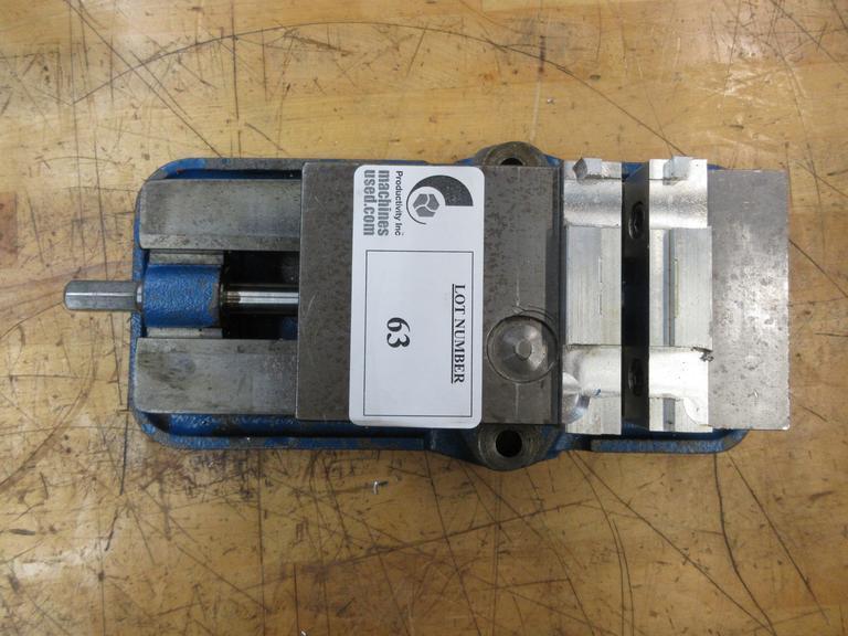 Kurt D40 4" Machine Vise with Handle and Aluminum Jaws- Auction Item