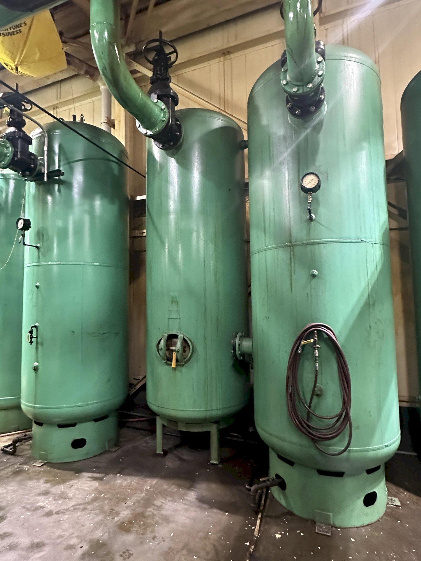 WOOD INDUSTRIAL VERTICAL AIR STORAGE TANK: STOCK #23048