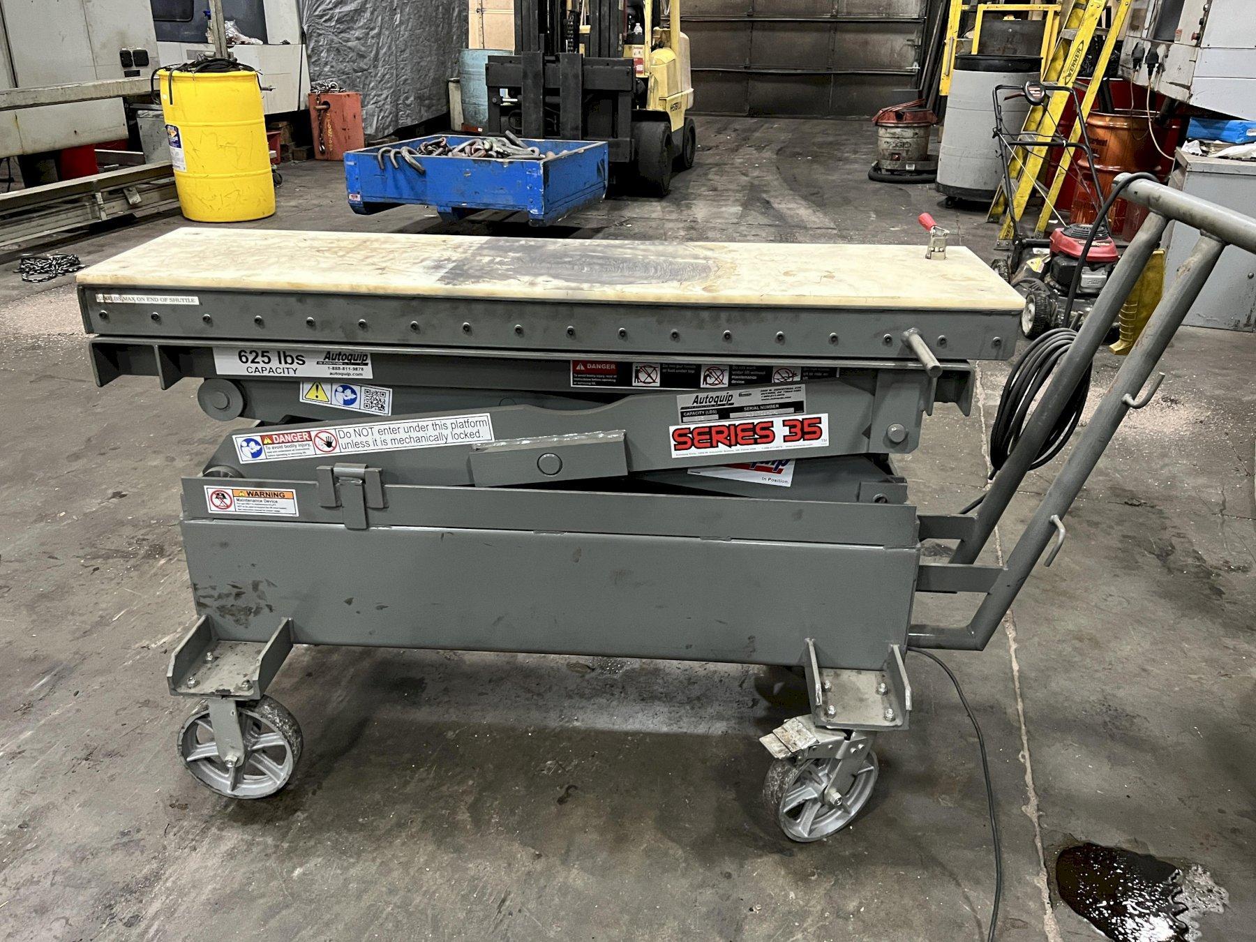 625 LB AUTOQUIP SERIES 35 ELECTRIC LIFT, WITH EXTENDABLE TABLE, ON WHEELS