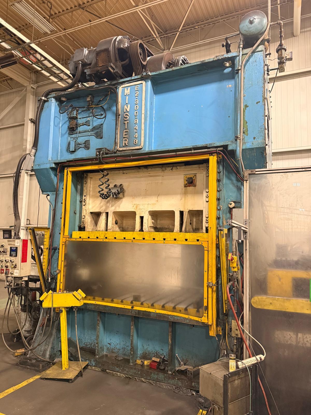 300 Ton MINSTER E2 300 84-48