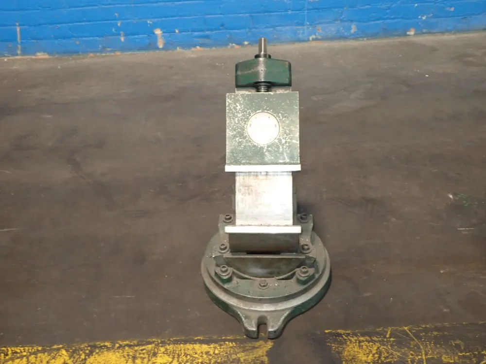 UVT 5" TABLE VISE GRIP